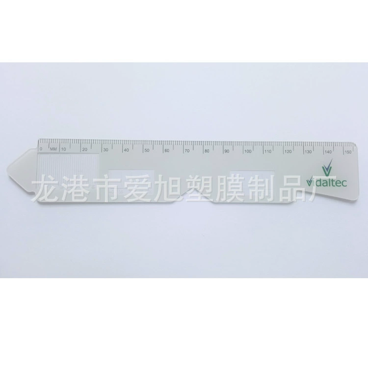 Белая ПВХ пластиковая межзрачковая линейка расстояния, используемая в офтальмологии для измерения межзрачкового расстояния