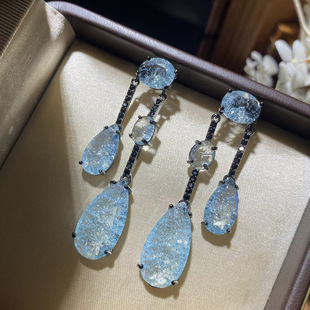 �W�����Q�L�����K͸������ˮ�����K���h���|����΢��ʯ���