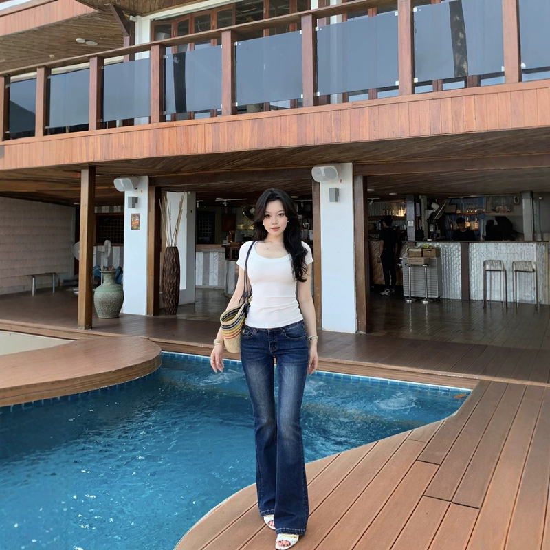 popchee｜Korean girl group｜Show off your great figure! Sexy and slimming mid-waist flared jeans～