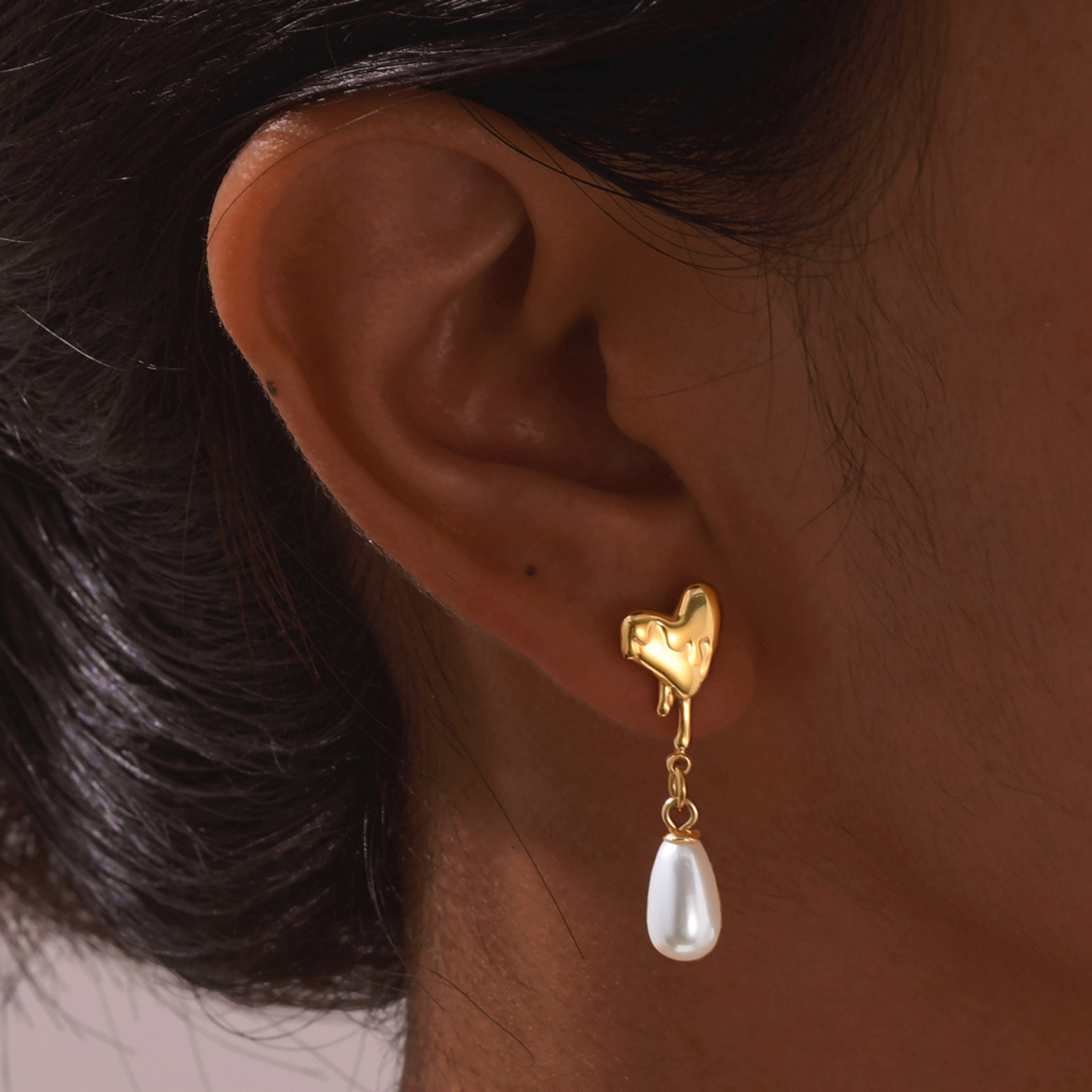 Fashionable elegant geometric golden earrings stainless steel heart…