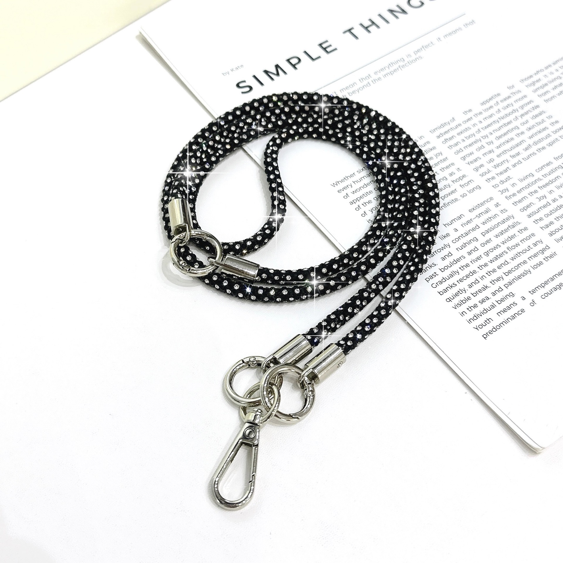 Alta calidad, ligero, lujo 0.7, diamante completo, tres en uno, cadena de teléfono móvil multiusos, mensajero, caramelo, diamante flash multiforma, cordón de diosa