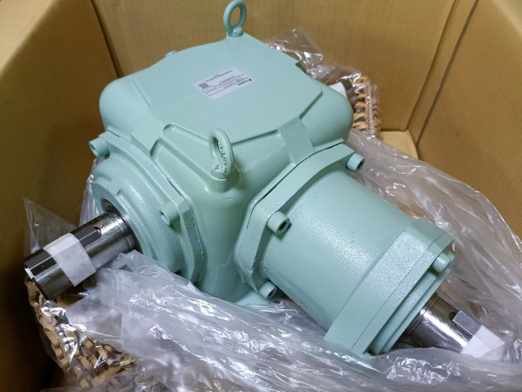 日本TSUBAKI椿本 齿轮箱 ED8M-1-LR-0-Y找中崎科技有技术支持