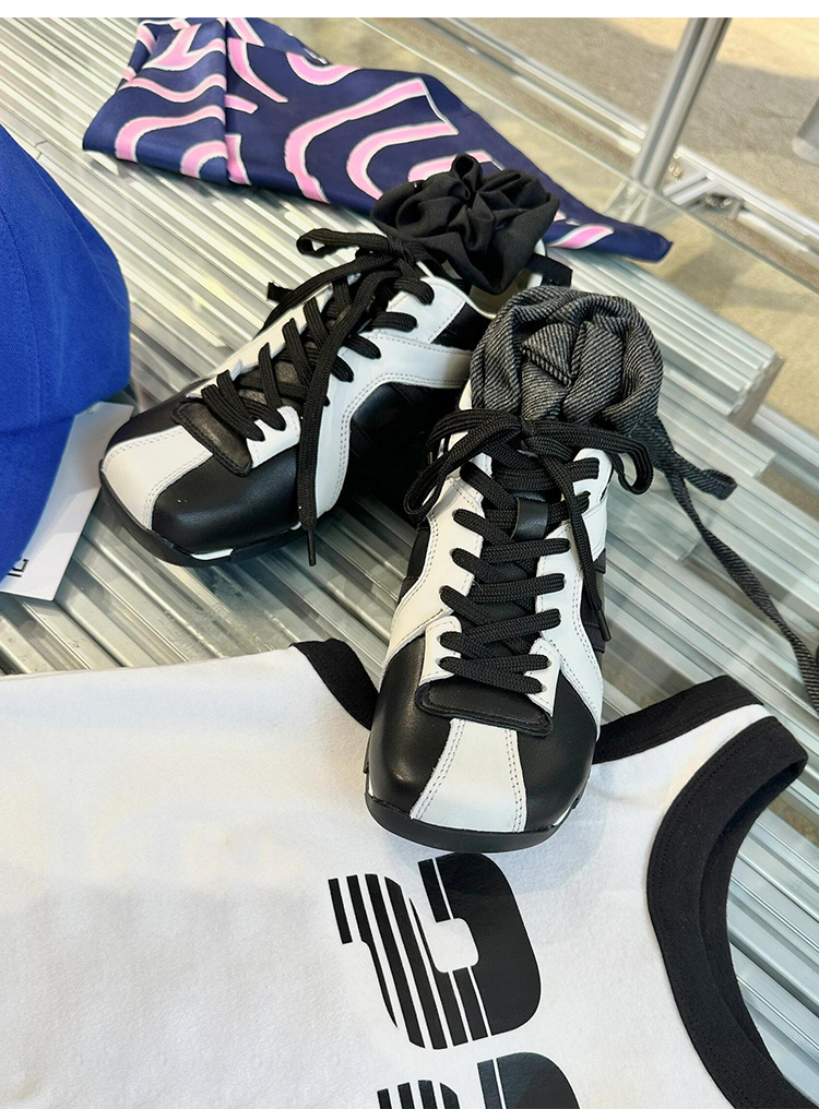 Versione coreana di nicchia con blocchi di colore, allenamento tedesco da donna, con suola spessa, in pelle, da golf e da bowling, casual_voghion.com