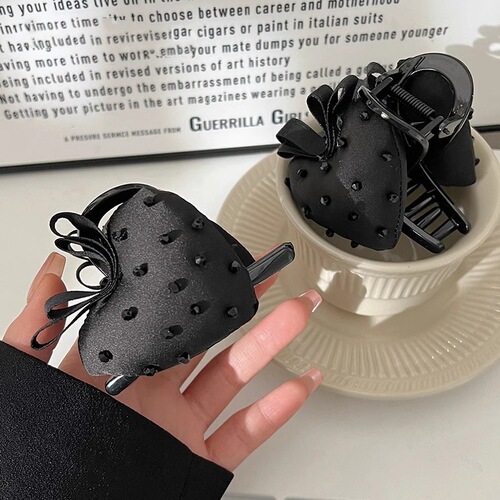 New black strawberry claw clip high ponytail updo hairpin temperament high ponytail round head shark head accessory