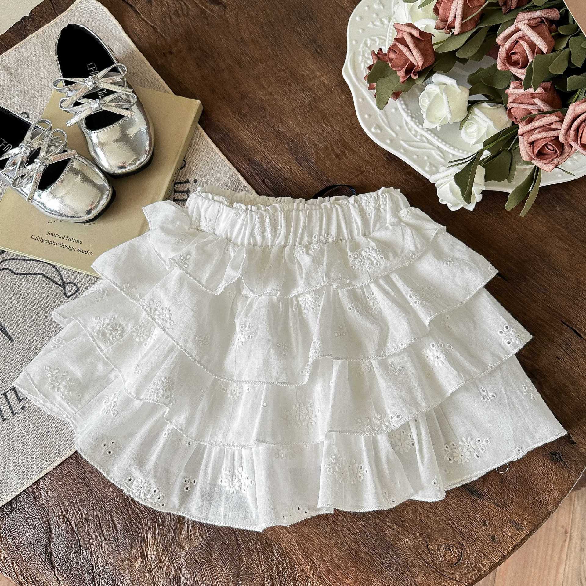 Estrella infantil redonda niña todo fósforo falda corta estilo coreano para niños falda de ballet estilo occidental falda de princesa falda de encaje dulce