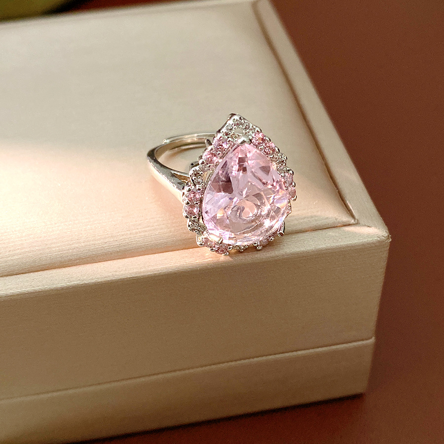 Agujas de plata zircon gotas de agua aretes de anillo de corte estilo delicado aretes ligero lujoso conjunto de joyas de alta calidad