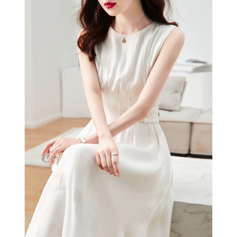 2026 New Summer Style Commuter Round Neck Slim Fit Sleeveless Large Button Dress Women's Mid-Length Waist-Cinching A-Line Skirt