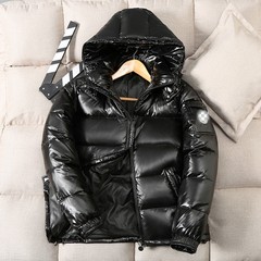 高バージョンの蒙口マヤ黒の古典的なダウンジャケットは快適で暖かい防寒フードコートの卸売りが国境を越えている