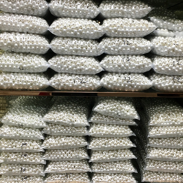 White accessory pearl
