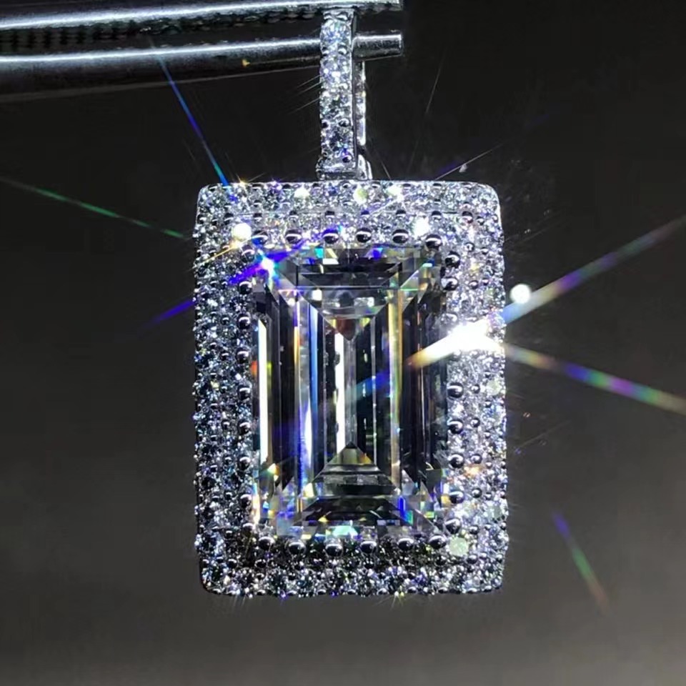 Plata esterlina galvanizada de cinco capas de espesor de platino colgante de piedra preciosa incrustado importación de 4 quilates color alto carbono diamante VVS grado D color
