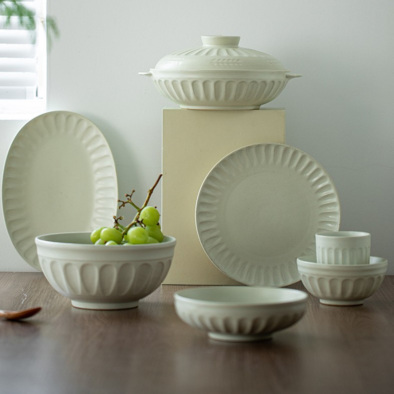 Stoneware tableware suit Japanese-style simple household ceramic bowl plate Spoon soup noodle bowl Hotel B & B high-end table decoration wholesale