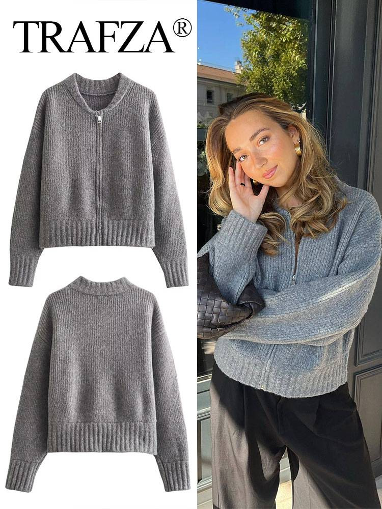 autumn fashionable knitted jacket with zipper