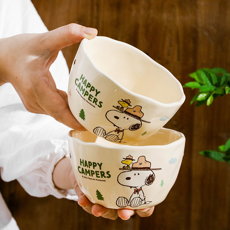 Snoopy Ceramic Rice Bowl Casa de dibujos animados Cubertería de alto valor Casa Rice Bowl