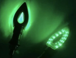 Fábrica al por mayor del sudeste asiático accesorios de modificación de motocicleta hueco en forma de corazón luz de dirección LED señal 12V universal