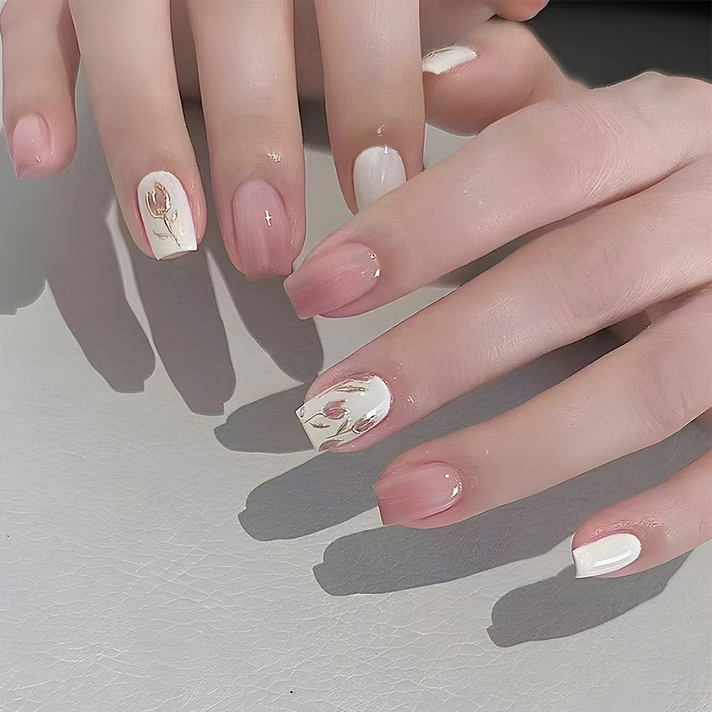 El comercio exterior más vendido blush gradiente usar uñas elegantes tulipanas manicure 24 piezas de parche de uñas en Europa image 1