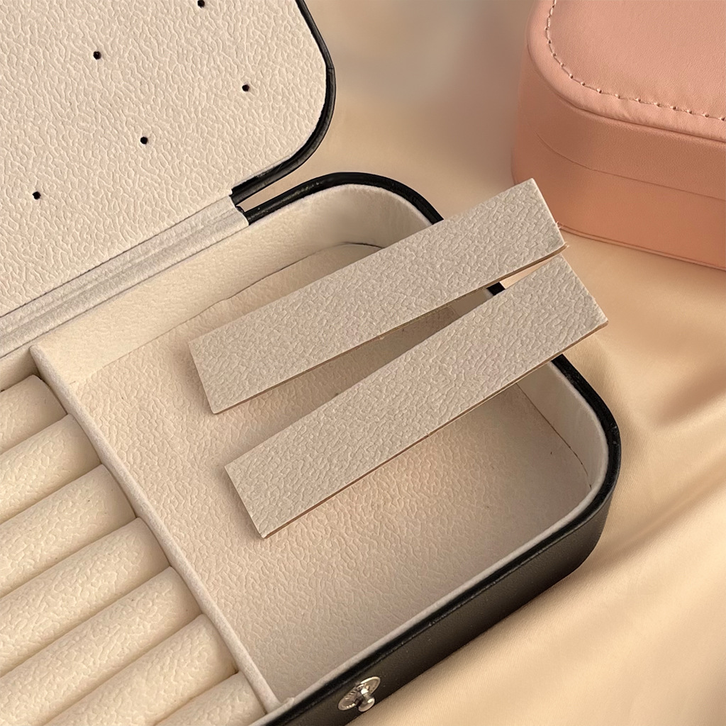 耳语盒子_0000s_0004_组 4 拷贝.jpg