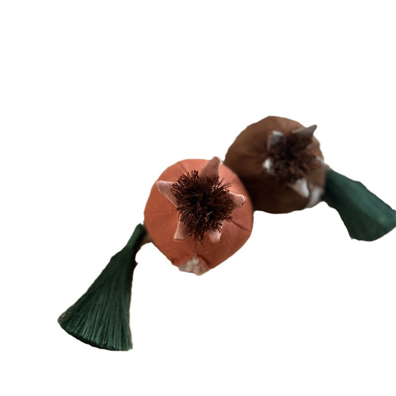 Nuevo colgante de granada Bolso bordado Lu Hoja de arce Colgante de coche Decoración creativa hecha a mano Lu bordado Diy Material Paquete colgante