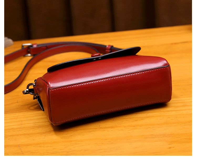 Single shoulder women's small double layer zipper, shell fashionable crossbody bags, cowhide mobile phone bag, trendy_voghion.com