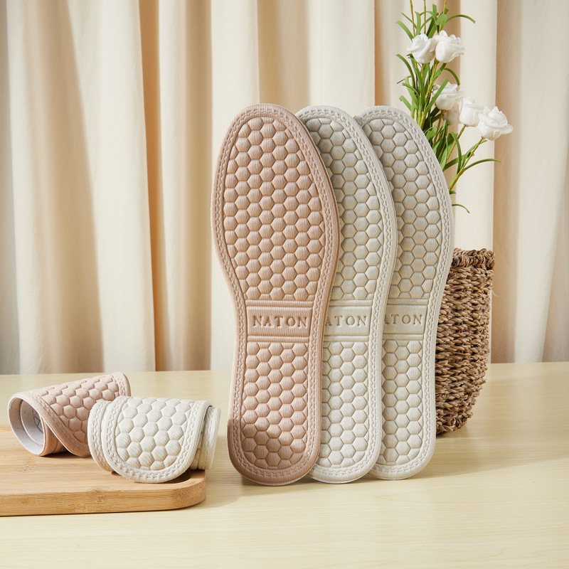 Summer comfortable breathable insoles for men and women