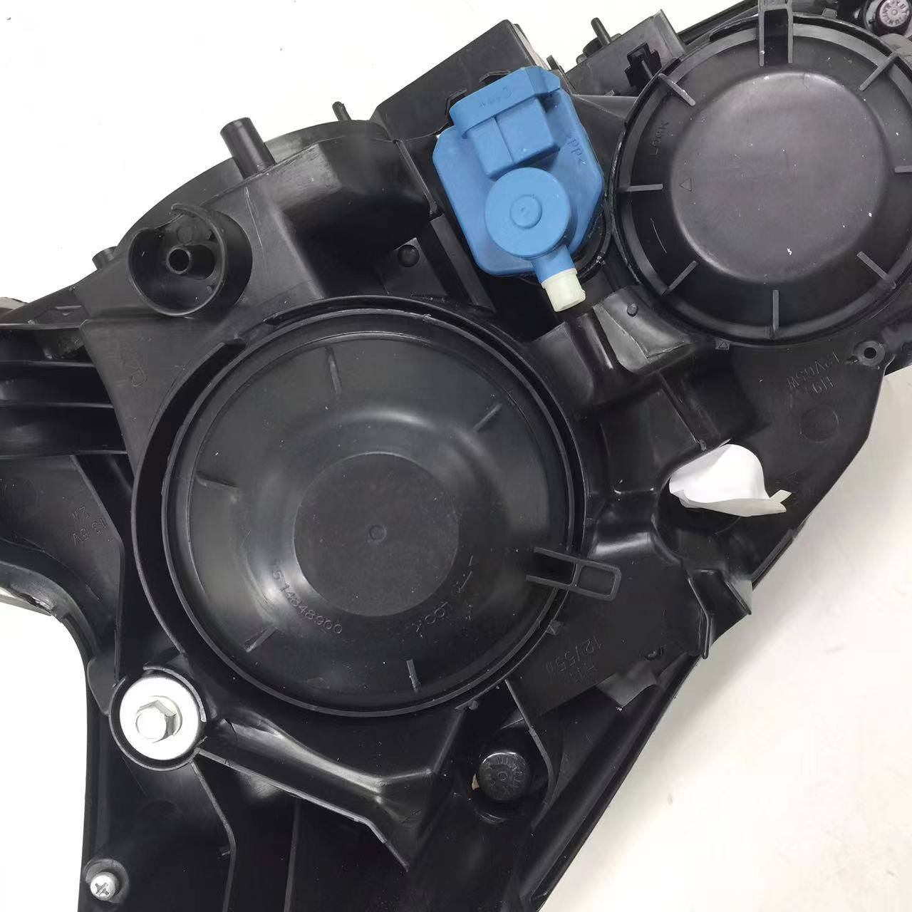 Applicable to 12-14 Xuanyi headlamp semi-Assembly New Xuanyi headlamp high configuration with LED low configuration