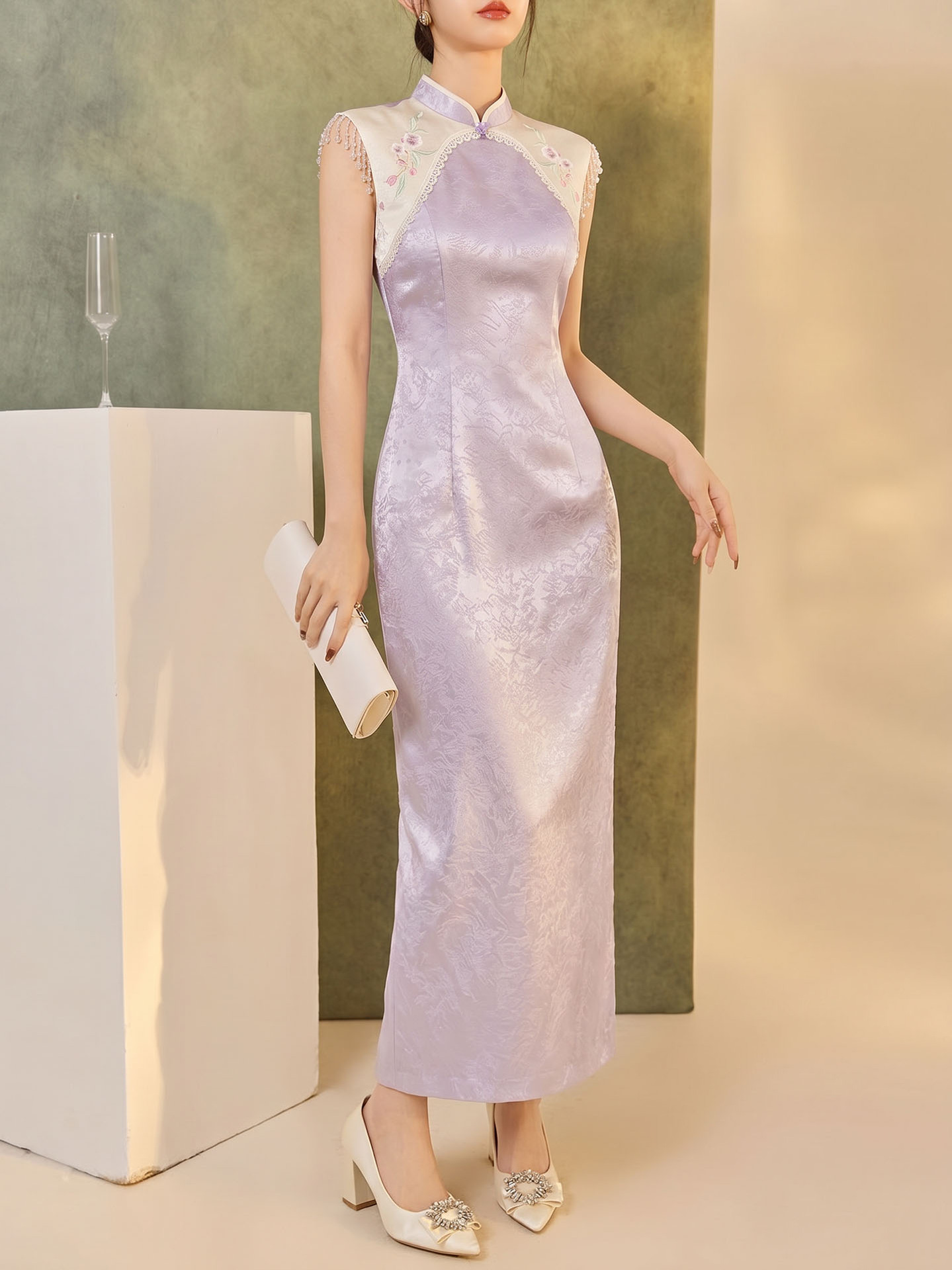 Đầm maxi satin sọc tông màu nối tay tua, cổ chẻ — Khoai tây tím