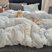 �羳���Q����ţ�̽që���ɐ���ϵ���ļ��� 1.2m���ο������� ��