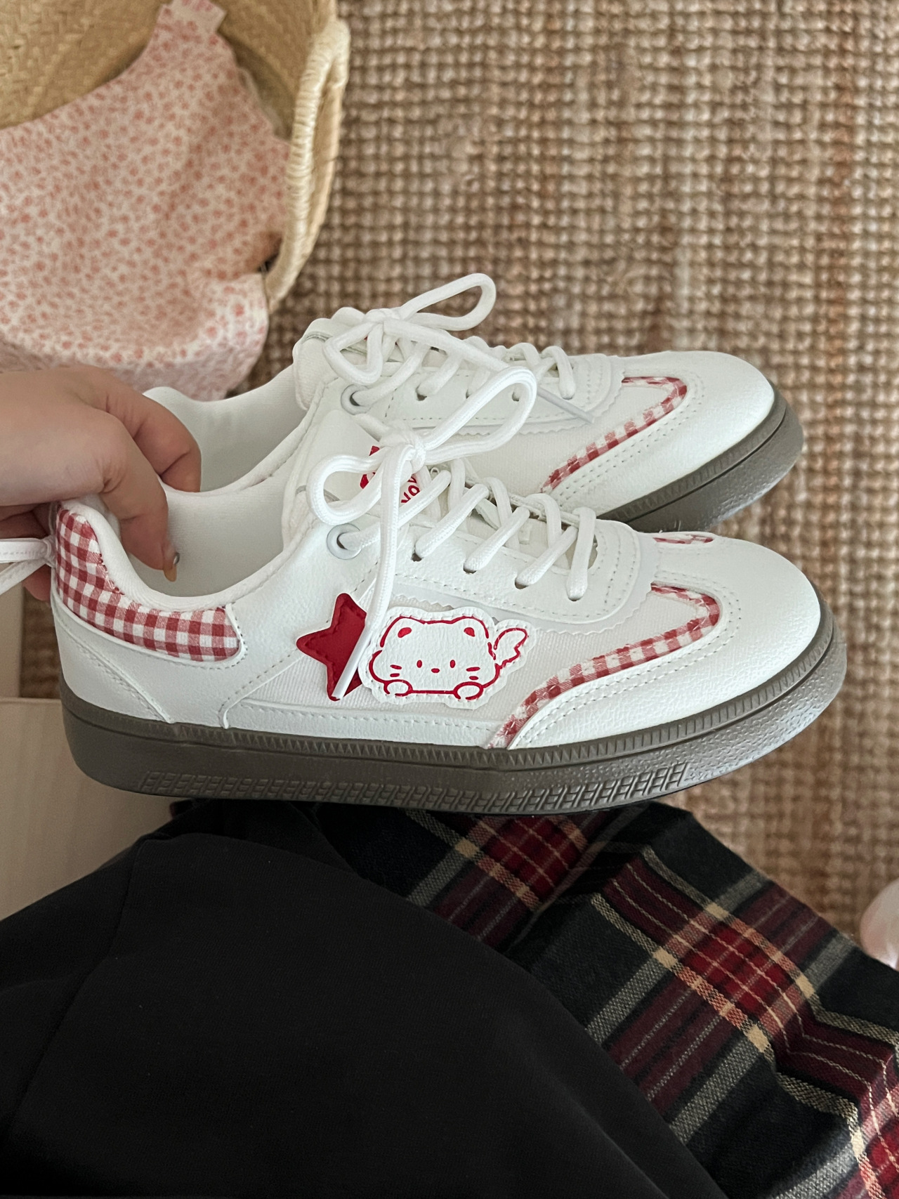 Zapatos de gatito transpirables, estrellas, zapatos de verano para mujeres, 2026 nuevos zapatos blancos con suela gruesa, zapatos deportivos casuales
