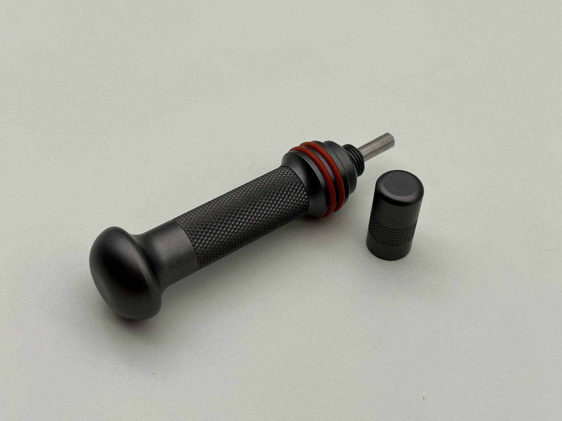 New Portable Car Window Breaker Outdoor Tungsten Steel Pin Multifunctional Car Safety Hammer Press Type
