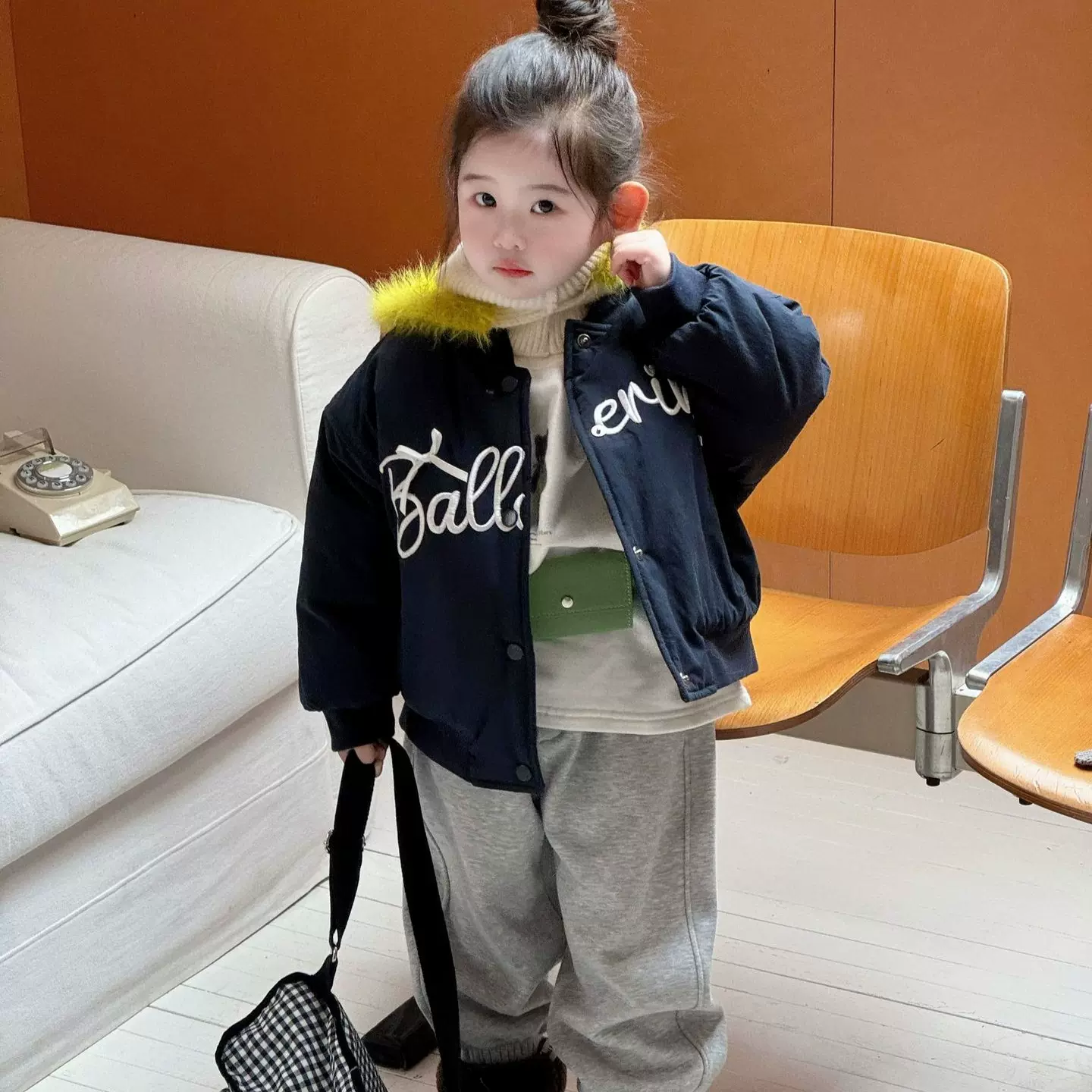 2025冬季新款童装 韩版童装 女童字母刺绣夹棉棒球服 儿童冬外套