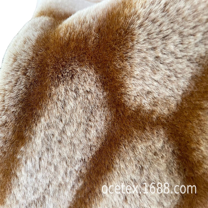 厂家供应罗拉波浪小兔毛绒布人造小兔毛皮草玩具面料男女睡衣面料