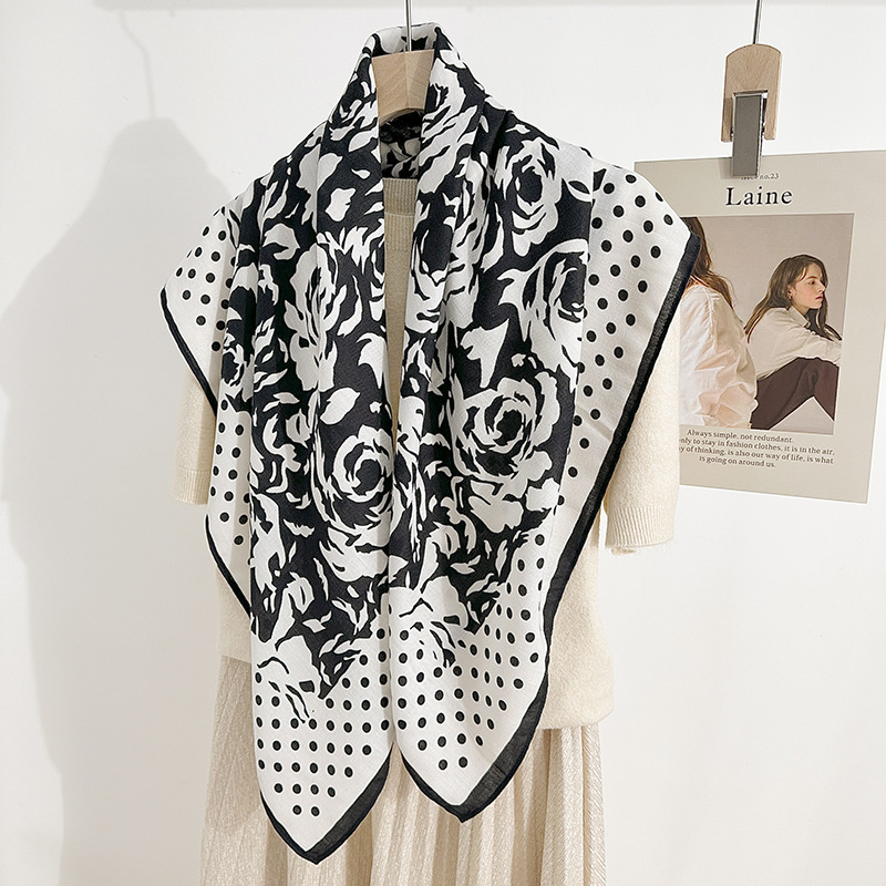 Nicho de moda INS flor impresión bufandas profesionales diseñadores de moda elegante temperamento ondulado toalla cuadrada de chevron