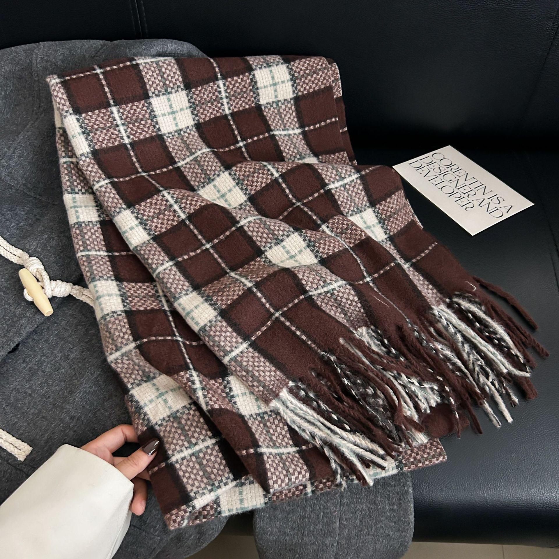 Otoño y invierno de alta calidad moda bufandas de tela de tela de tela coreana temperamento dulce y elegante imitación de cachemir calentamiento veloz chal image 11