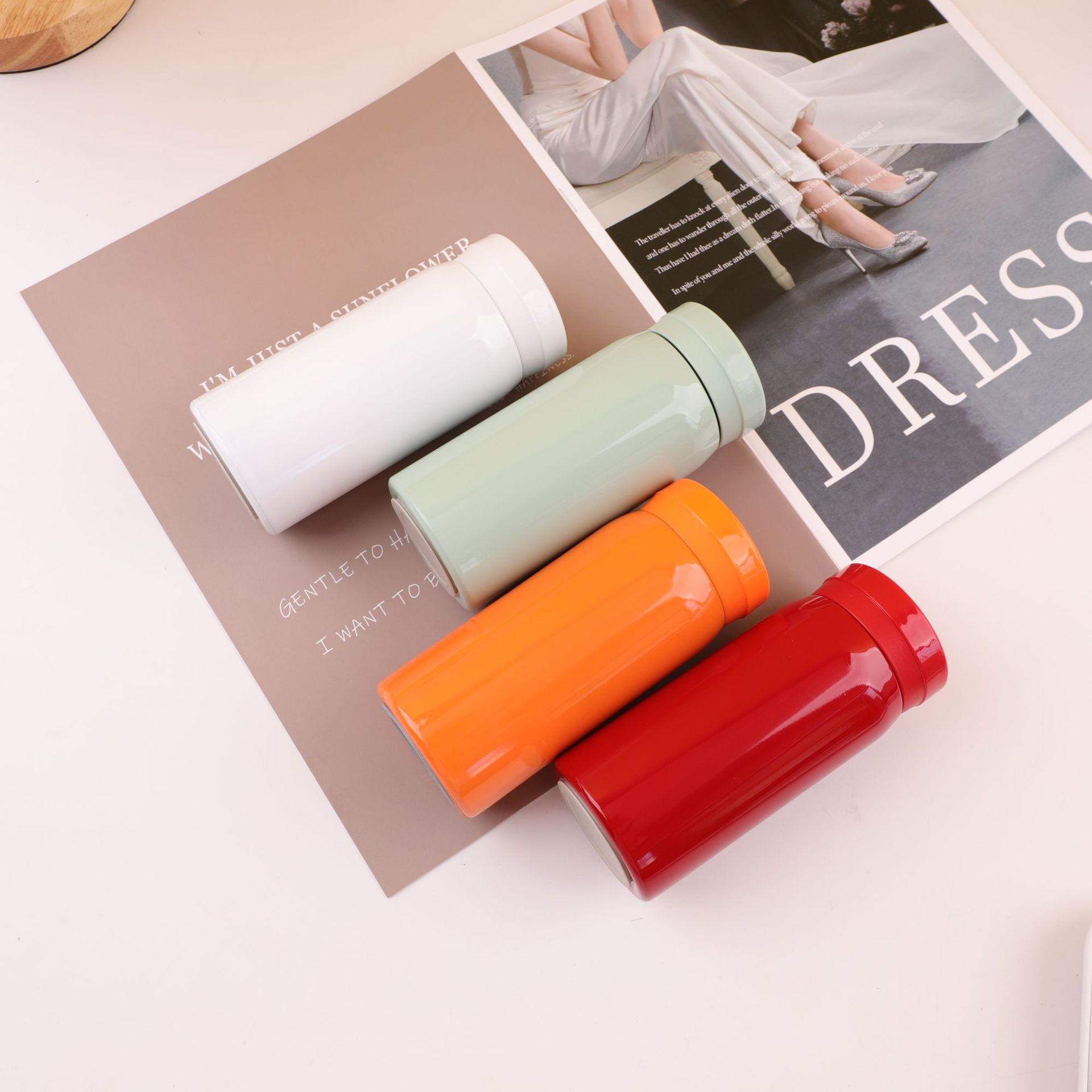 Taza de bolsillo de vacío de acero inoxidable 304 transfronterizo simple taza de agua de estudiante fresco taza de vacío de regalo portátil para el hogar