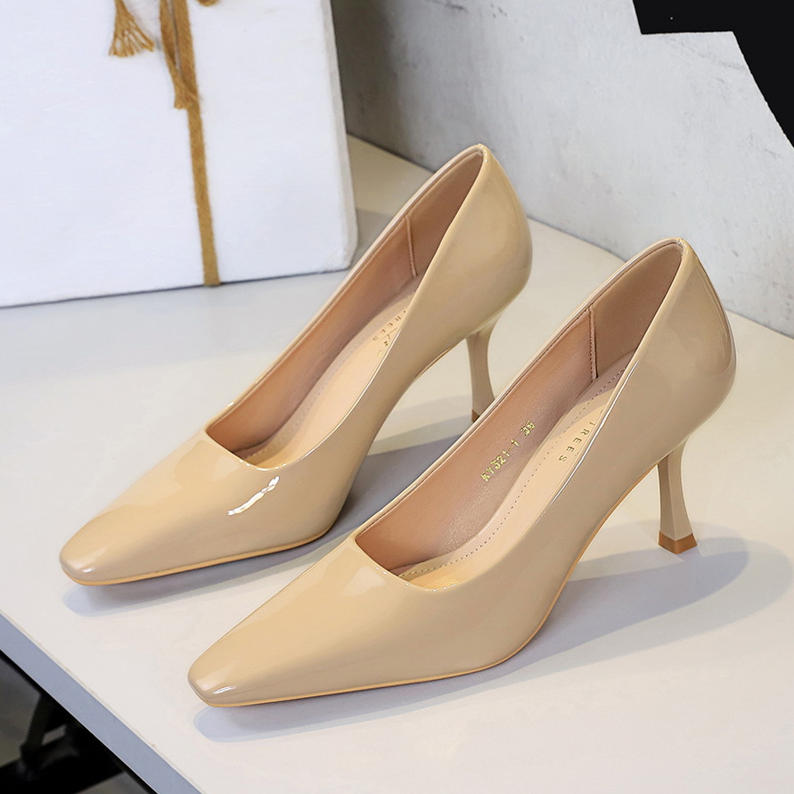 321 European And American Style Fashion Patent Leather Shiny Party High Heels Women Elegant Simple Thin Heel Small_vogvips.com