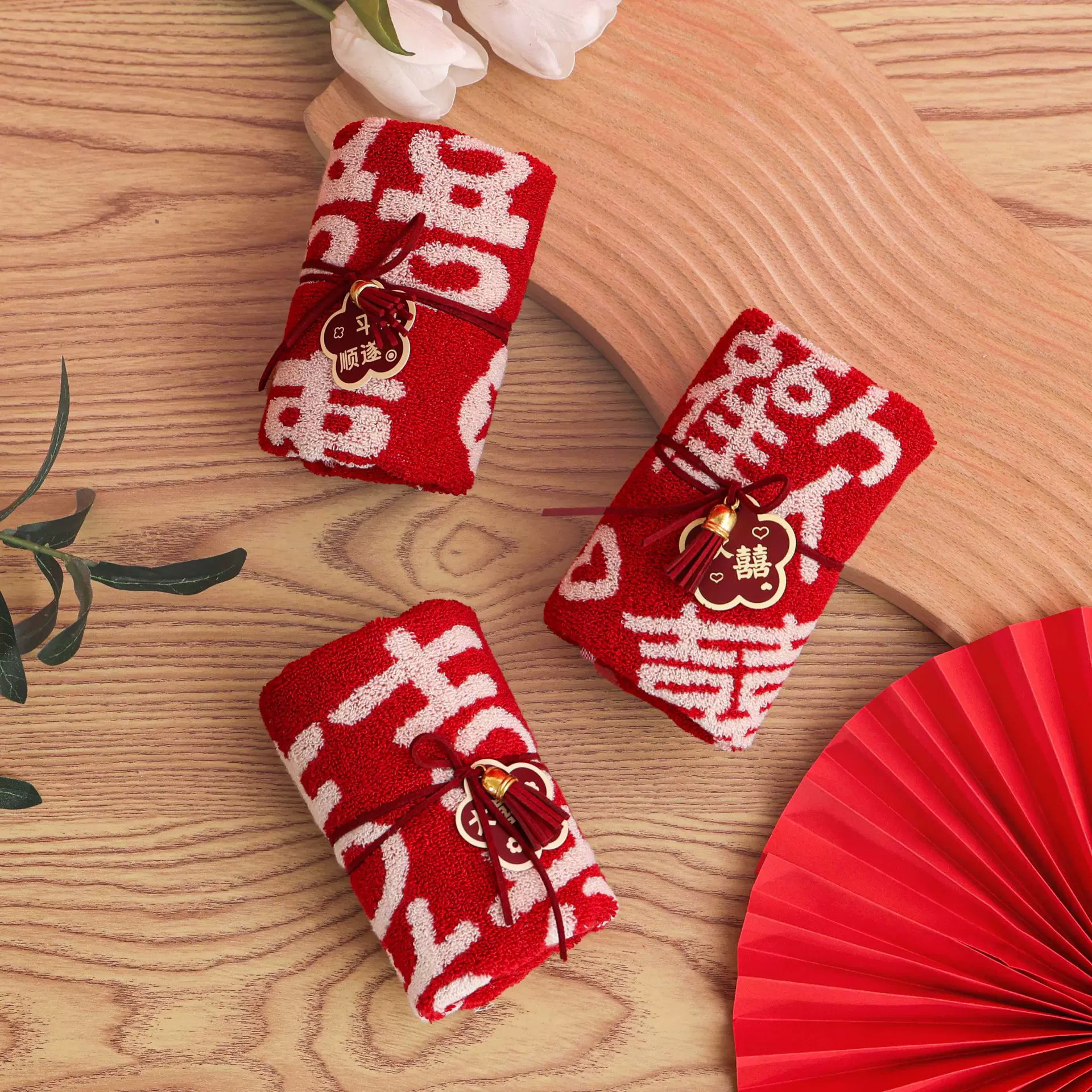纯棉伴手礼毛巾婚庆喜铺伴娘节日用品大红色结婚毛巾伴手礼品批发