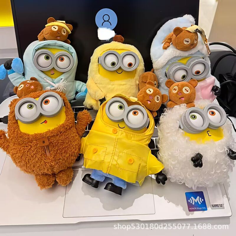 Minions in stock, good friends together series, vinyl plush keychain, trendy toy figure Minions in stock, good friends together series, vinyl plush keychain, trendy toy figure