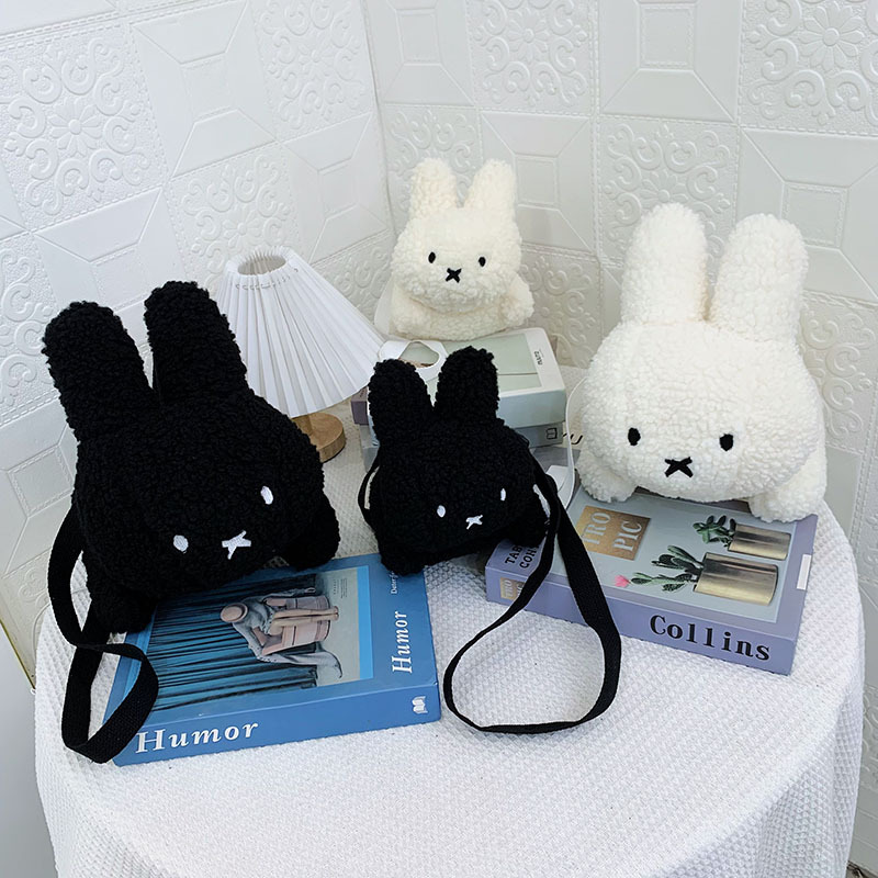 ultra light plush rabbit for kindergarten
