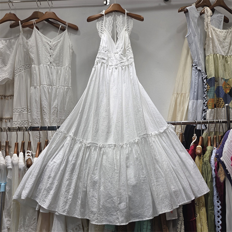 Real Shot of the New Summer French-Style White Moonlight Long Dress with a Large Hem, Summer Backless Beach Vacation V-Neck Strap Dress