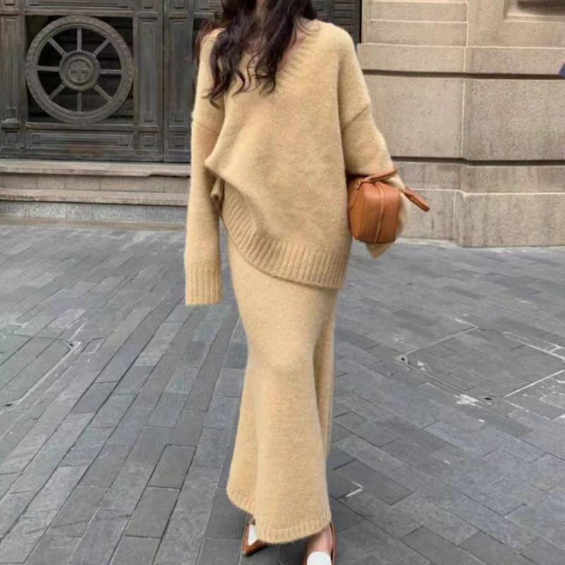 新型の怠惰なセーターセットの女性秋冬vネックのニット上着と半身のスカートのファッションの2つのセット|undefined