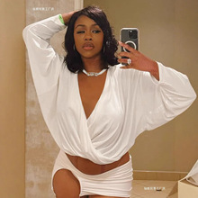 �W���L�Ըн���U�I�����䌒�����e����Ů�Ŀ羳��Ʒ�OӋ�м�ɫT