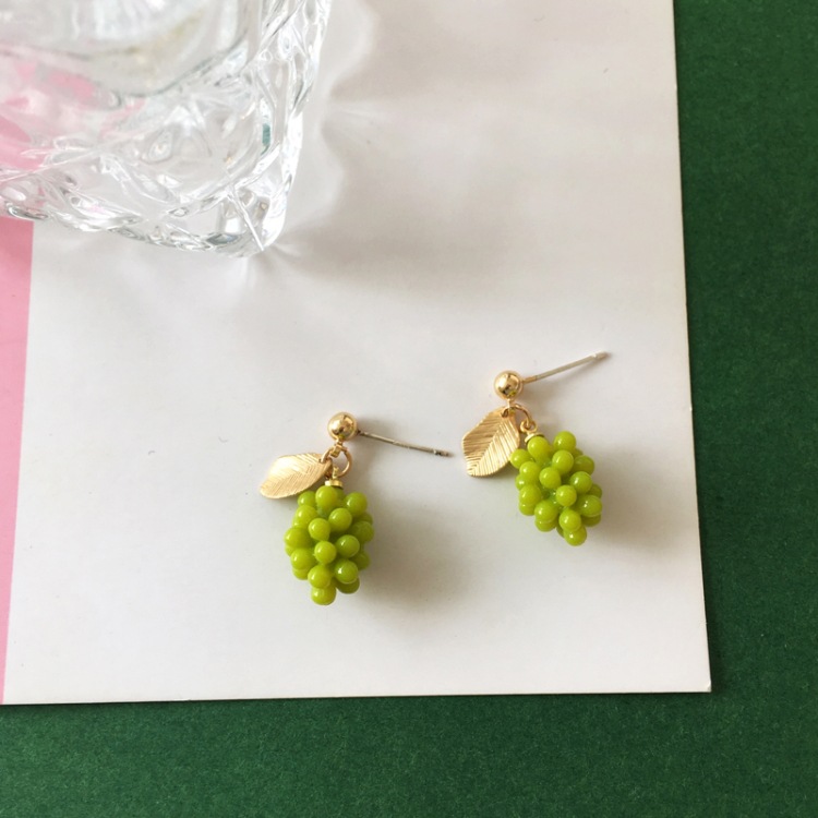 Cute Green Grape Fruit Stud Earrings display picture 6
