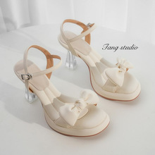 ܛ��ʺ���ļ��¿�һ�֎������Y¶ֺ����ˮ����ʺ�и߸���ЬŮ