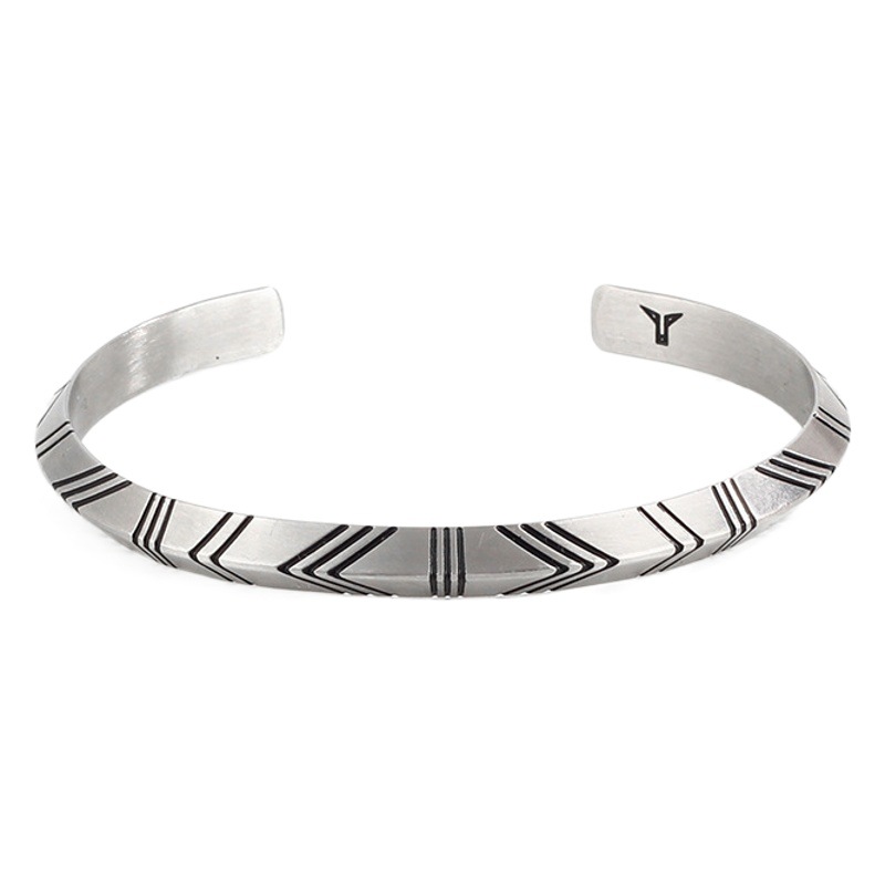 Pulsera de titanio de acero de los hombres Pulsera abierta simple europea y americana Triángulo de las mujeres rombo línea geométrica pulsera de la marca de moda joyería