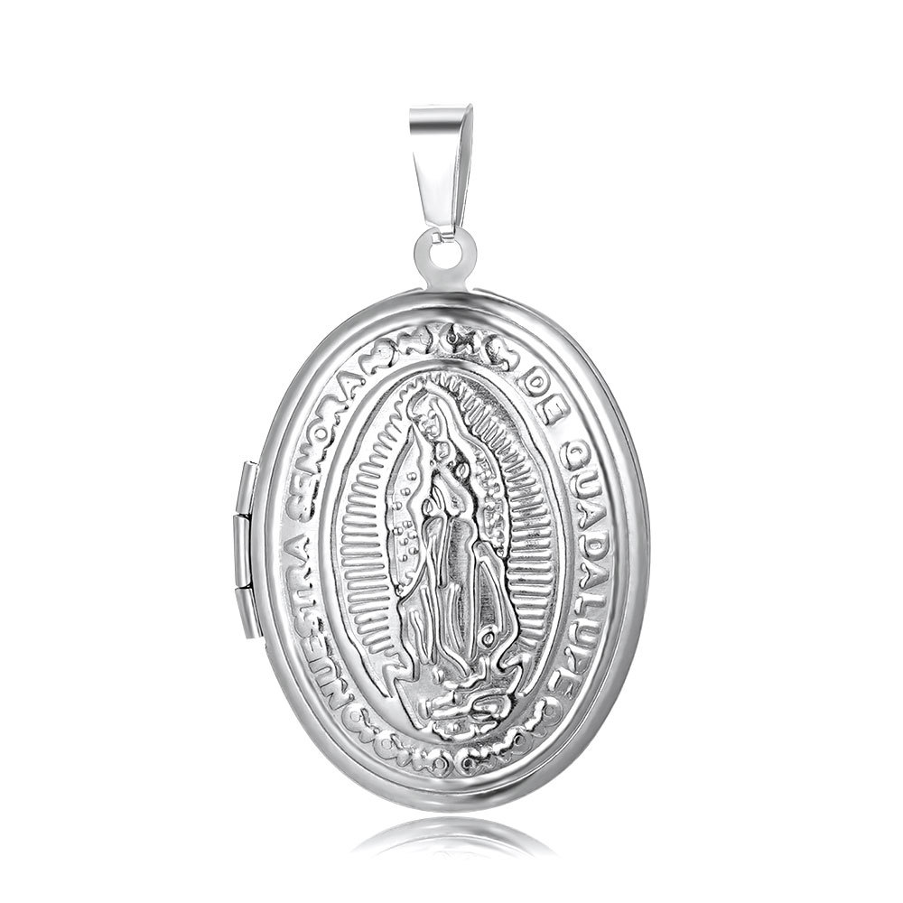 Colgante ovalado plateado tipo C