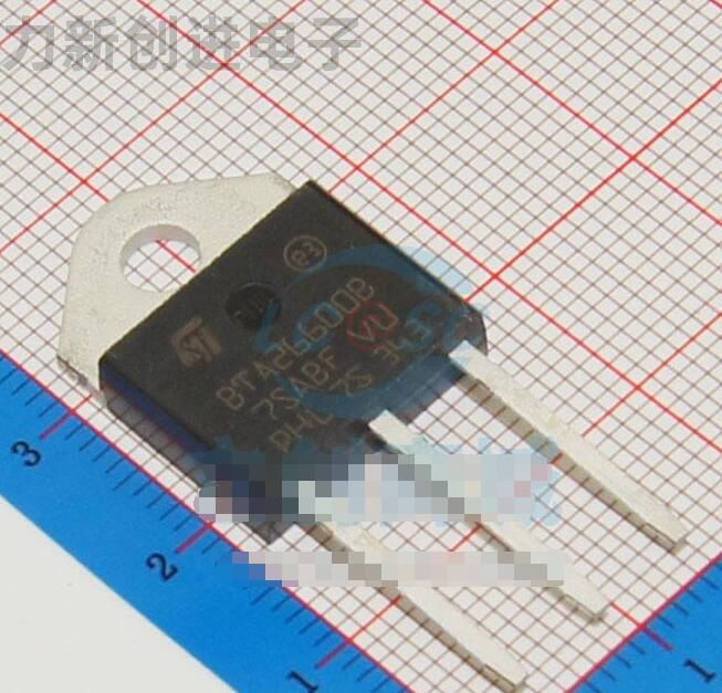 BTA26-600BRG 封装 TOP-3原装可控硅