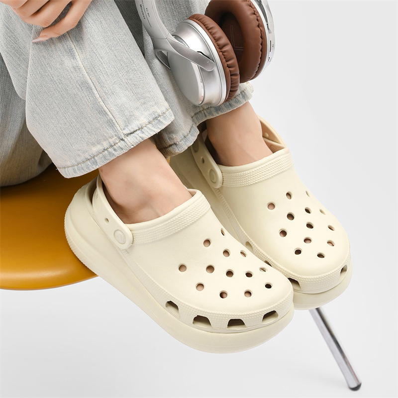 스타 크로스 퍼프 동굴 신발 남성 여름 새로운 구름 여성을위한 두꺼운 밑바닥 미끄럼 방지 비치 샌들