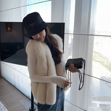 显瘦线条整皮狐狸毛背毛马甲年轻款皮草2025冬季新款气质年轻款