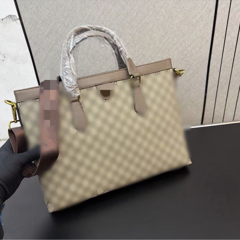 Gucci Handbag Shoulder Strap Crossbody Shoulder Bag New Style Bag Briefcase Computer Bag Casual Fashion Gucci Handbag Shoulder Strap Crossbody Shoulder Bag New Style Bag Briefcase Computer Bag Casual Fashion