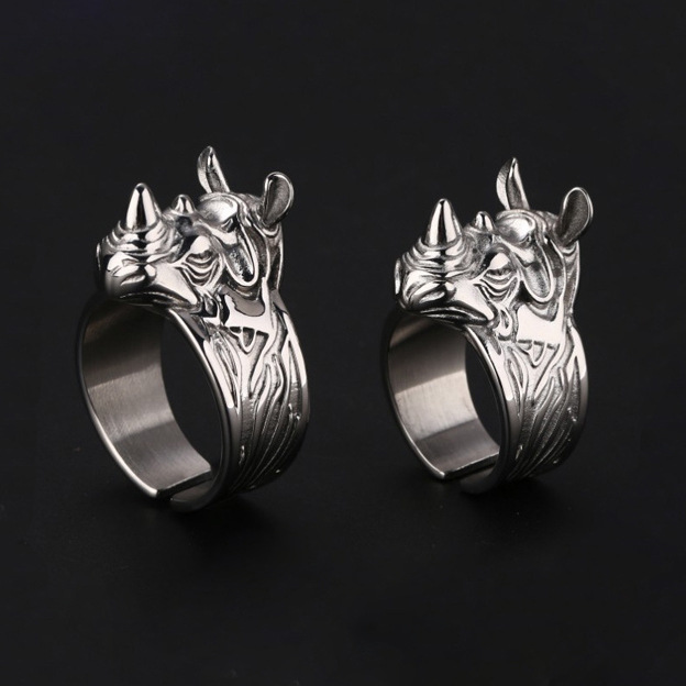 Portable Self-Defense Tools for Men and Women, Creative Anti-Wolf Rhino Weapons, Legal Self-Defense Finger Rings