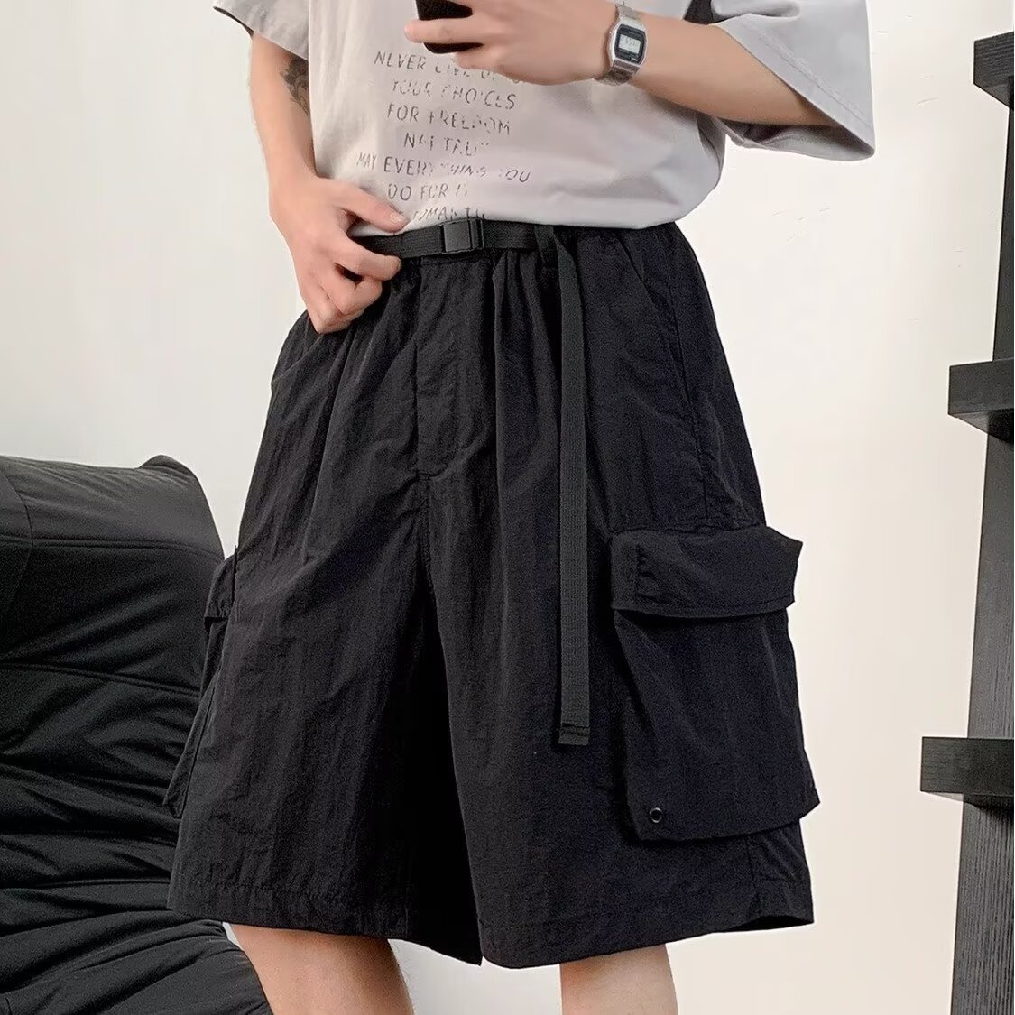 American Retro Functional Cargo Shorts for Men, Summer Outdoor Casual Paratrooper Loose Straight Five-Point Pants Wide-Leg Mid-Length Shorts